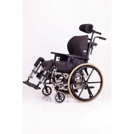 Terapeutický invalidní vozík